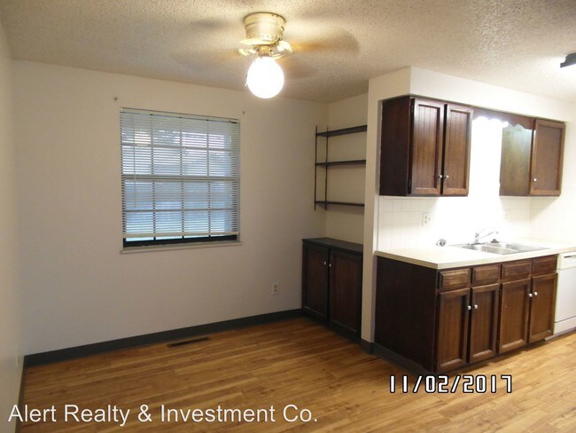 Foto del edificio - 1337 Merl Pl