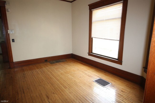 Foto del edificio - 4 br, 2 bath House - 722 Wheaton Ave Avail...