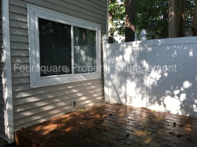 Building Photo - 177 Newton Rd