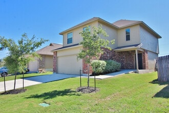 Building Photo - 7006 Heathers Way