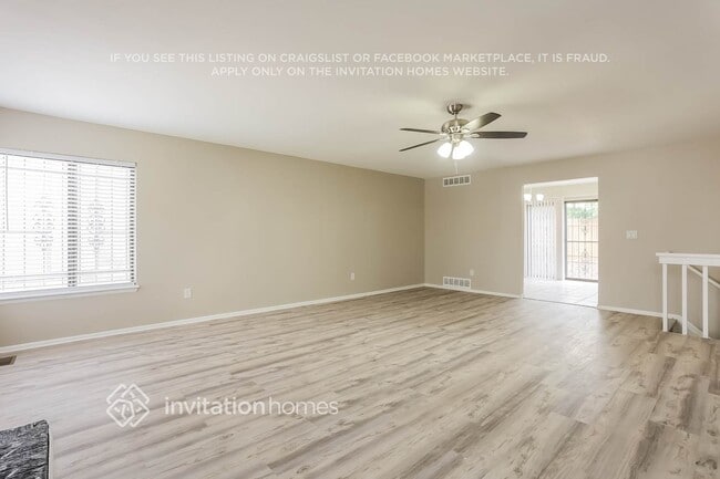 Foto del edificio - 16766 E Kent Dr