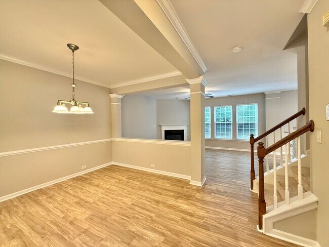 Foto del edificio - 2113 Trefoil Ln