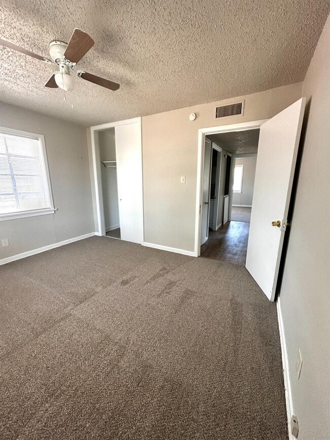 Building Photo - 2906 43rd St