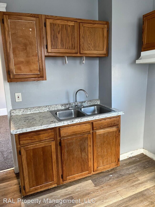 Foto del edificio - 3 br, 1 bath House - 698 e 124