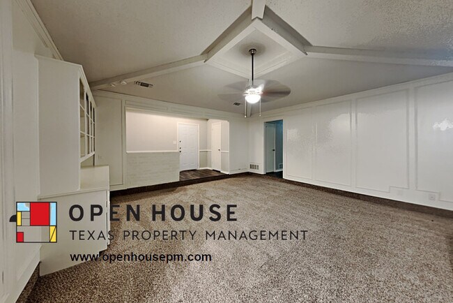 Foto del edificio - 2501 Sierra Ln Plano