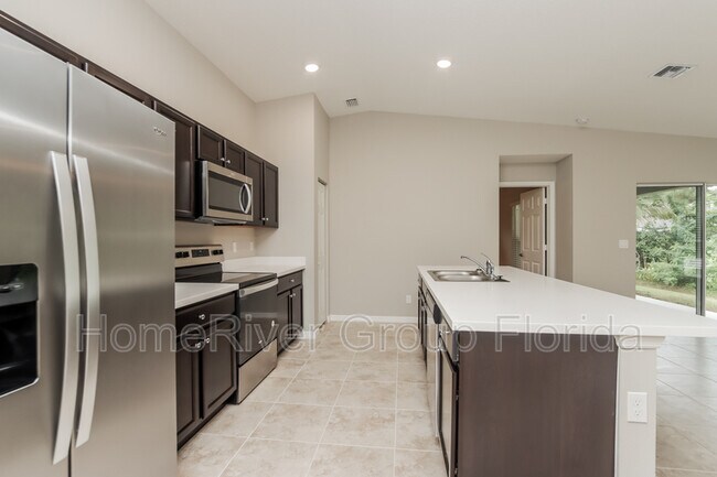Building Photo - 542 Sea Crest Ave SW