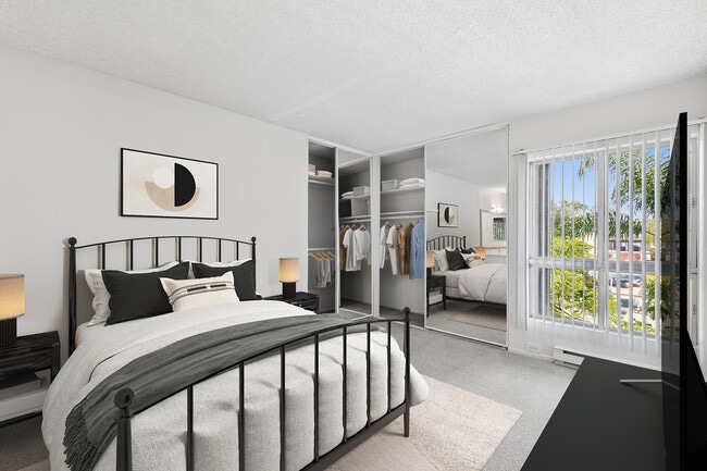 Renovated Package II bedroom with carpet (select homes) - AVA Pacific Beach