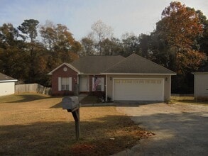 Building Photo - 93 Pratt Dr