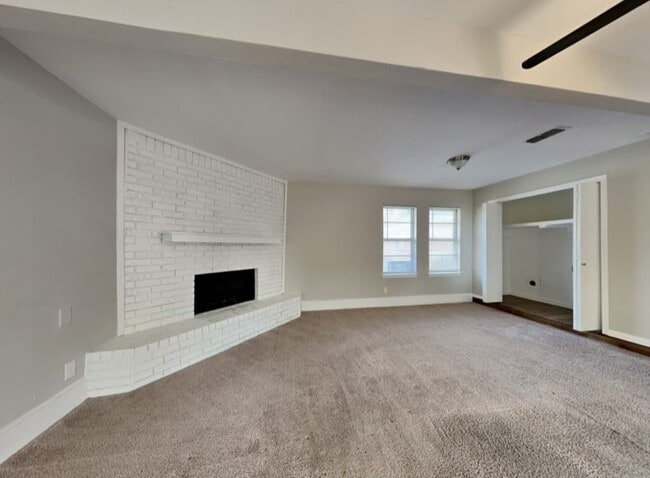 Building Photo - 5716 Wheaton Dr