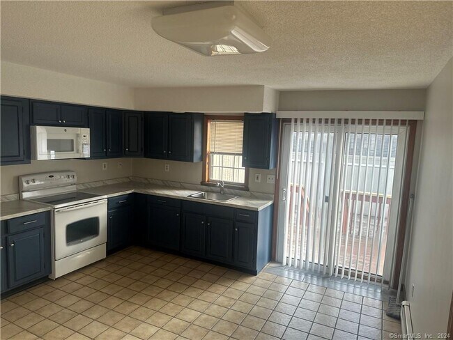 Building Photo - 51 Woodmont Ave