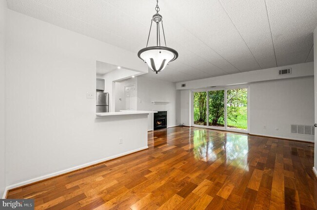 Foto del edificio - 93 Le Forge Ct
