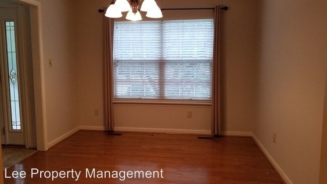 Building Photo - 4 br, 2.5 bath House - 16 Evans Grove Drive