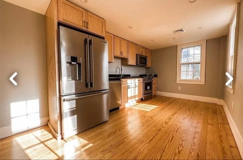 Photo - 393 Essex St (Salem, MA)