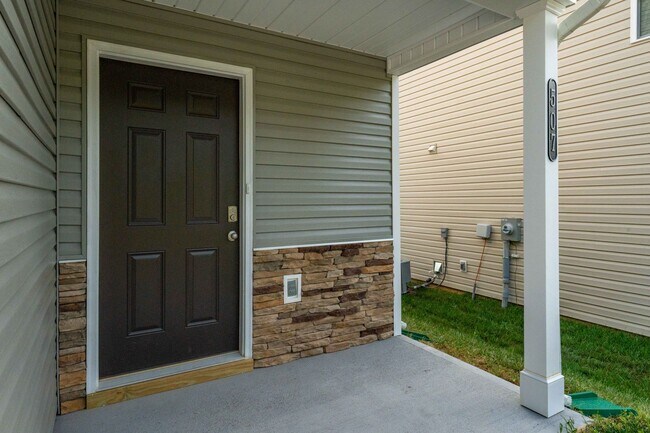 Foto del edificio - Newer Construction rental in Kingsport 3 b...