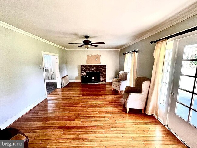 Foto del edificio - 1498 W Walnut Rd