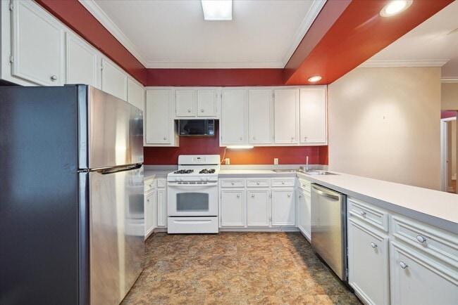 Foto del edificio - 321 W 13th St