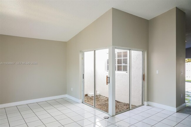 Foto del edificio - 5860 SW 150th Ave