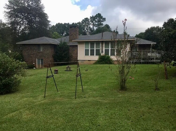 Building Photo - 121 Sherwood Ave