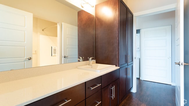 Interior Photo - MOTIF APTS