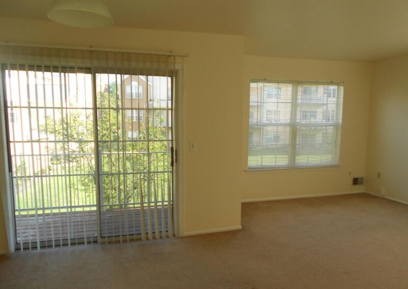 617 Hampshire Dr, North Brunswick Township, NJ 08902 Condo for Rent in North Brunswick