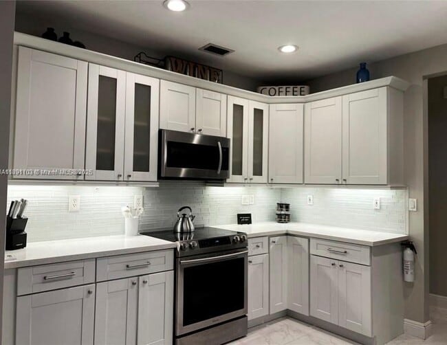 Building Photo - 12591 NW 57th Pl