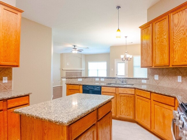 Building Photo - 2614 Orchard Creek Ln