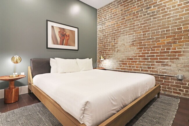 Foto del edificio - 822 Howard Ave