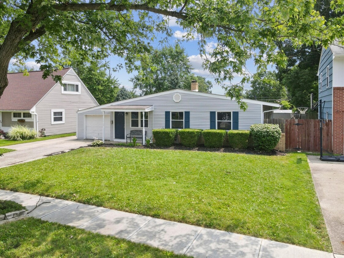 3840 Dr, Grove City, OH 43123 House Rental in Grove City