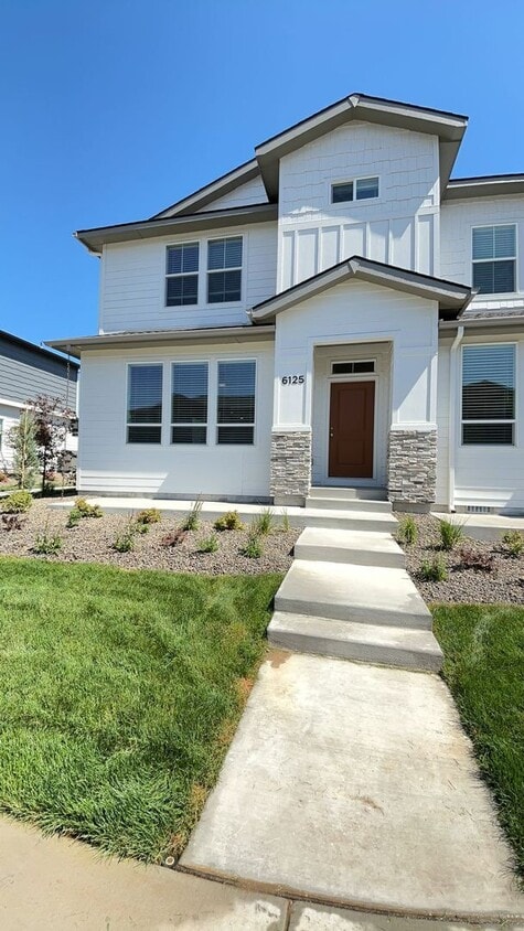 Primary Photo - Roe Street Townhomes