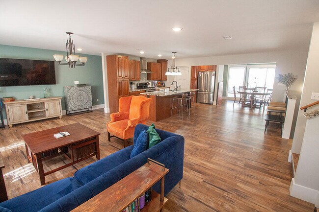 Foto del edificio - 3104 Oak Lawn Dr