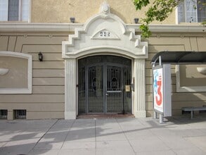 Building Photo - 445 S Central Ave