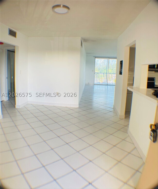 Foto del edificio - 12590 NE 16th Ave
