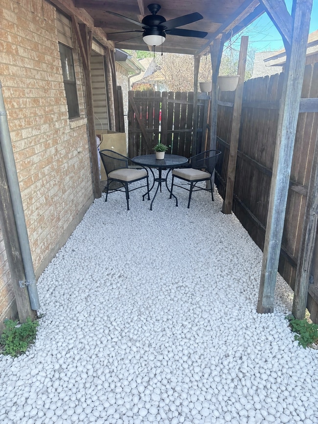 Photo - 2448 Sunflower Dr House