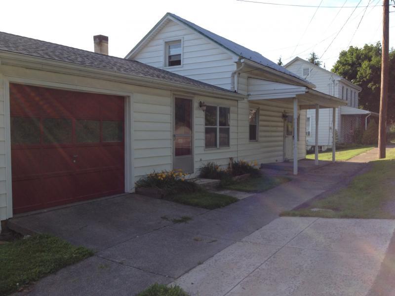 668 Weavers Mill Rd, Loysville, PA 17047 House Rental in Loysville