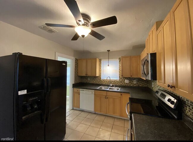 Foto del edificio - 2 br, 1 bath House - 4725 1st Avenue South