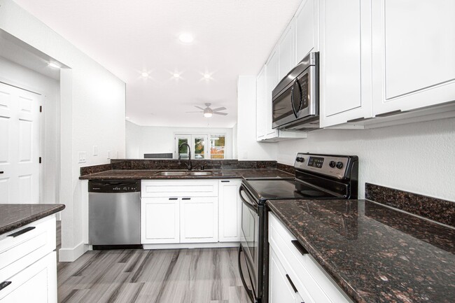 Foto del interior - Everett Cove