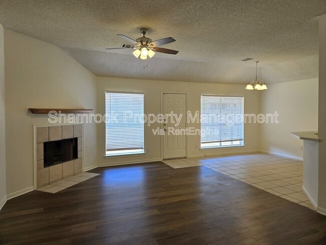 Building Photo - 719 Park Meadows Dr