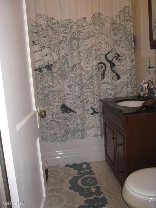 Building Photo - 1675 Beacon St