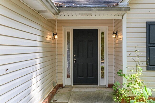 Building Photo - 233 Winterville Dr