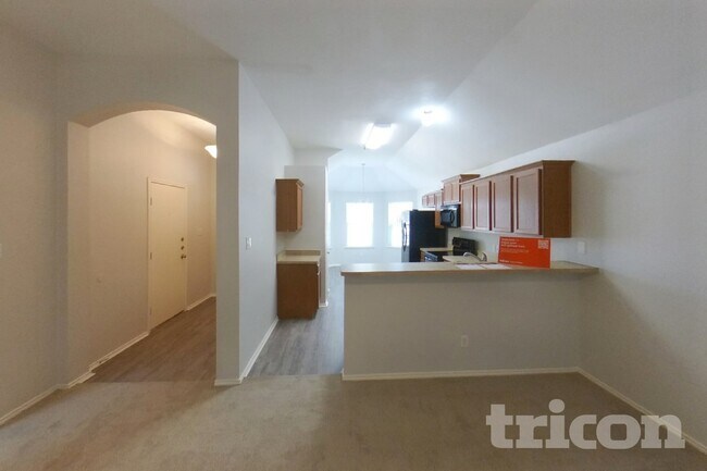 Foto del edificio - 1615 Hillside Dr