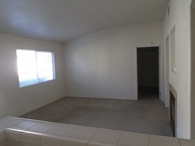 Building Photo - PEBBLE CREEK 4502 A-D