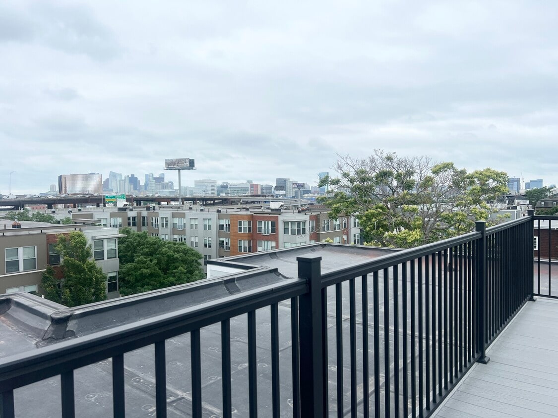 Building Photo - 24 Mt Pleasant St