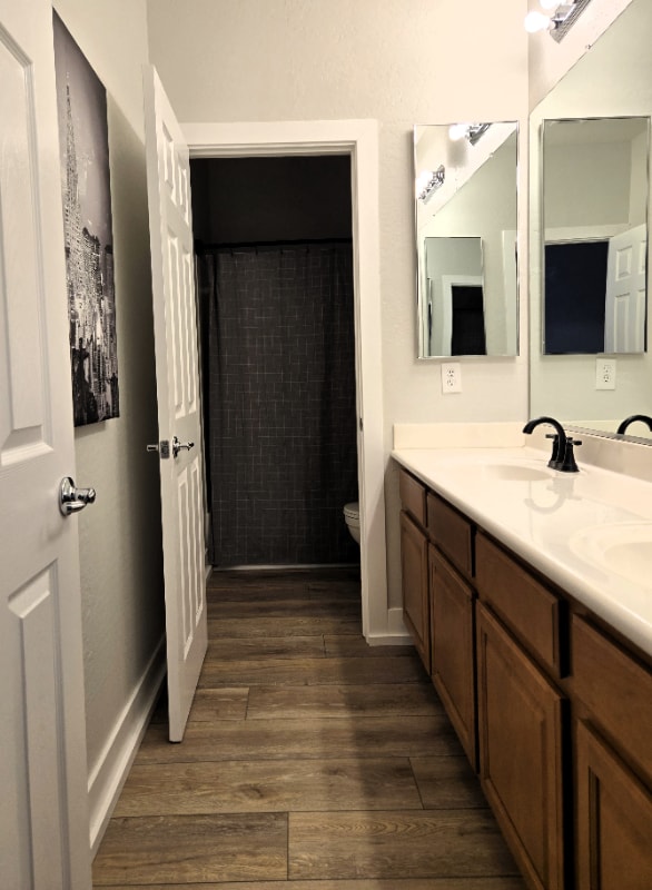 Foto del edificio - 2320 W Forest Pleasant Pl