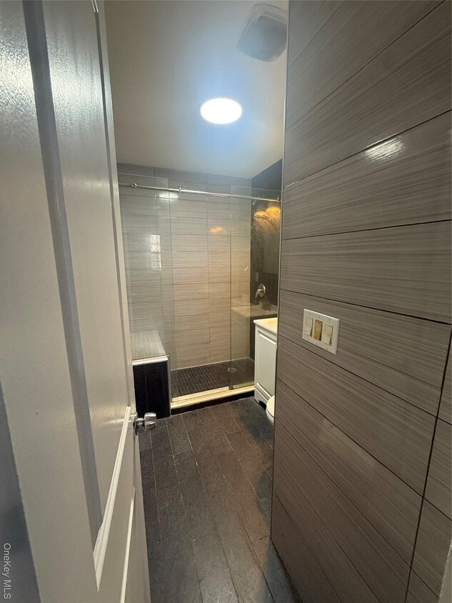 Building Photo - 188-27 Woodhull Ave