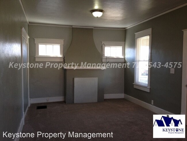 Building Photo - 2 br, 1 bath House - 1418 Summit Ave.