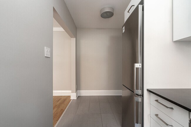 Building Photo - 143 Arlington Ave