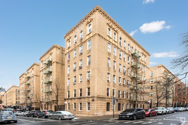 Fotografía del edificio - 811 Walton Ave