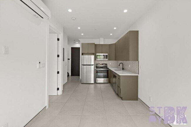 Building Photo - 2 bedroom in BROOKLYN NY 11207