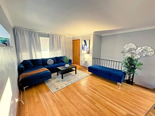 Foto del edificio - 7172 Jamieson Ave