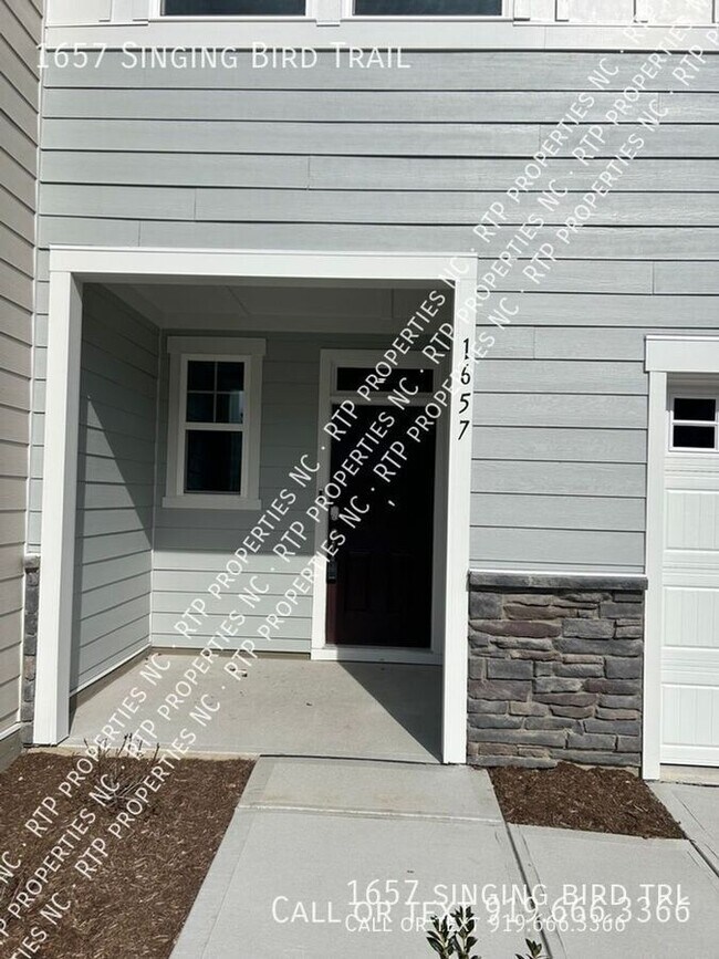Building Photo - 1657 Singing Bird Trl